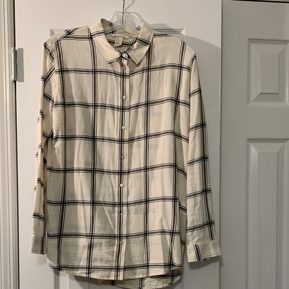 H&M Tops - H&M Oversized Cream and Black Plaid Women's Button Down Shirt